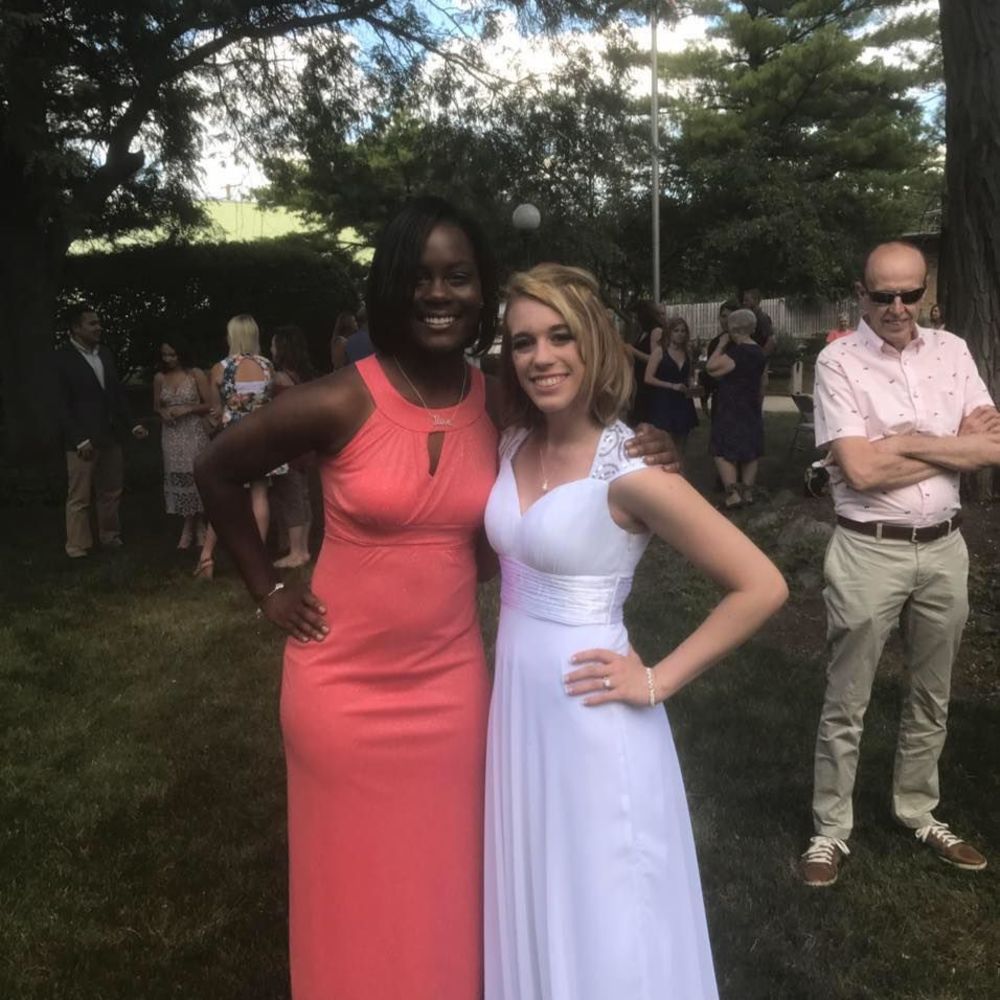 Meet your Posher, Lania